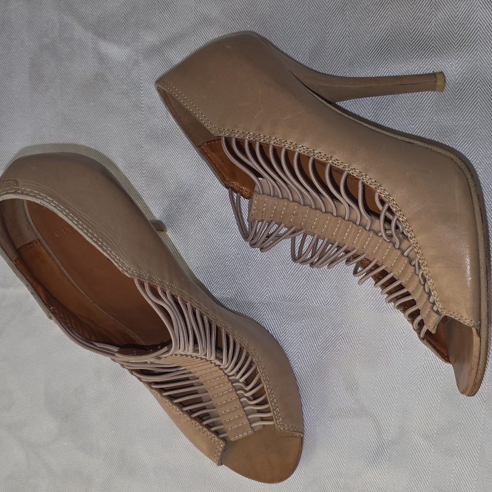 Givenchy‎ Tan Women's Heels 9.5